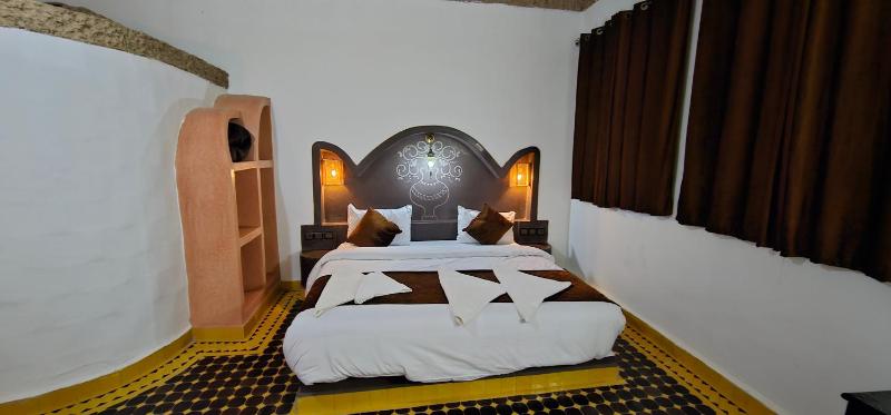 Traditional Riad Merzouga Dunes - image 44