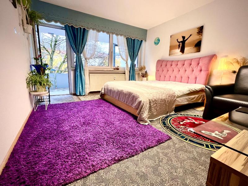 Stylish Cozy & Quiet Apartment with one and half rooms in District 1 - image 26