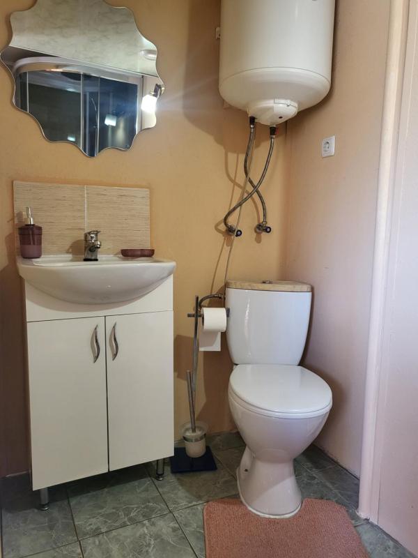 Double Room image 4
