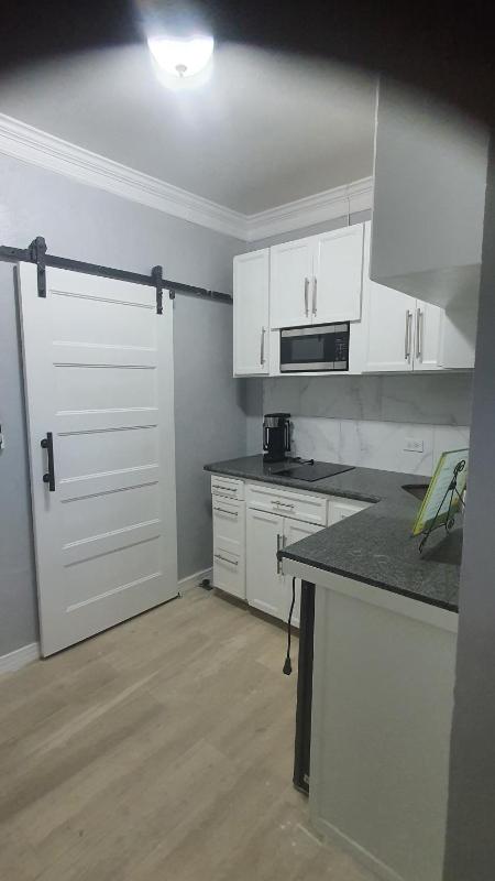 Kozy Bahamas Getaway 25mins from Airport & USA Embassy - image 5
