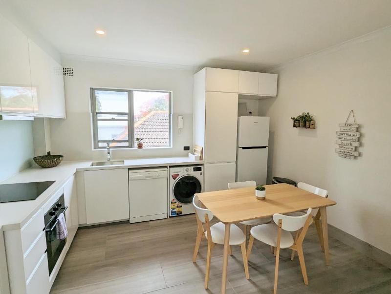 Lotus Stay Manly - Apartment 29E - image 3
