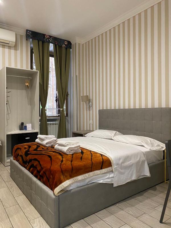 Double Room with Private Bathroom image 2