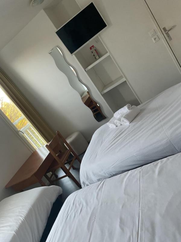 Triple Room image 3