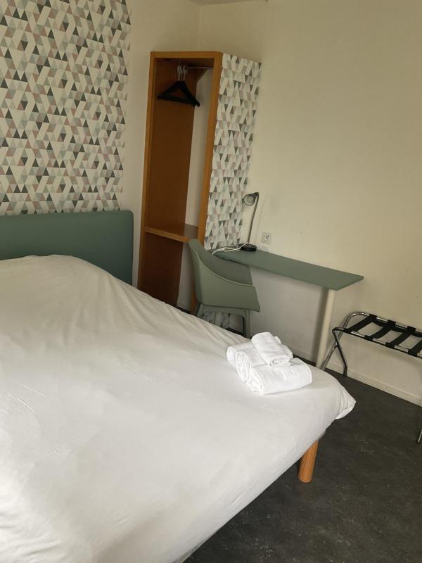 Triple Room with Garden View image 2