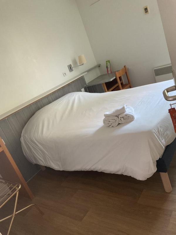 Double Room or Single Room image 3