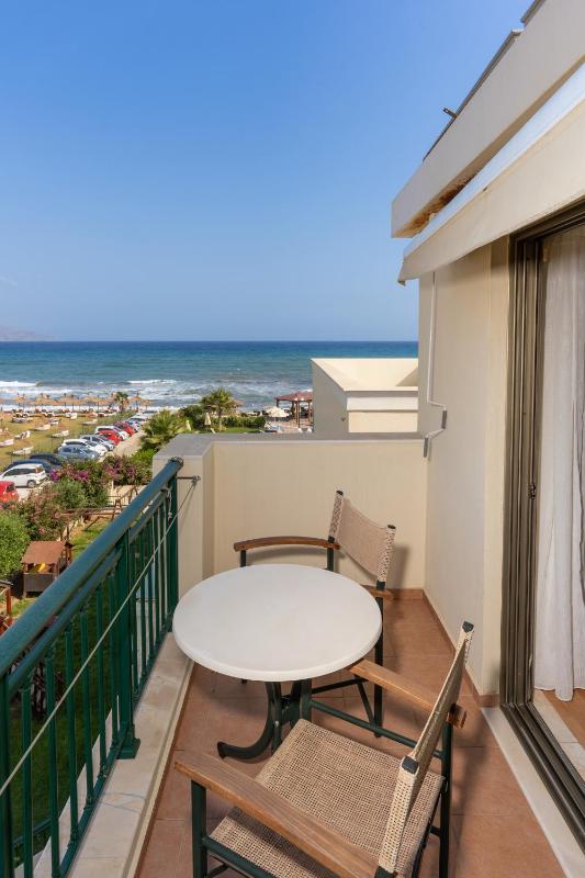 Standard Room with Sea View image 1