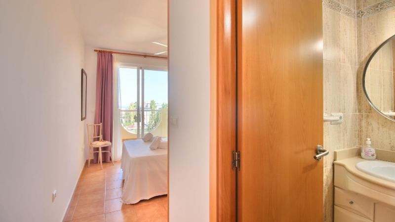 Residencial Playa Sol III by CARLOSFERIEN - image 9