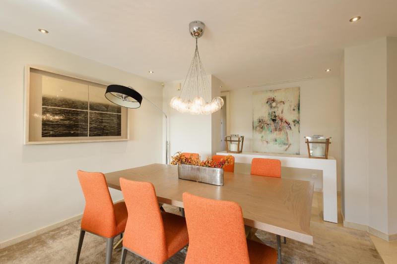 Holiday home with sea views south facing and close to the golf course and the beach in Elviria Hills - image 50