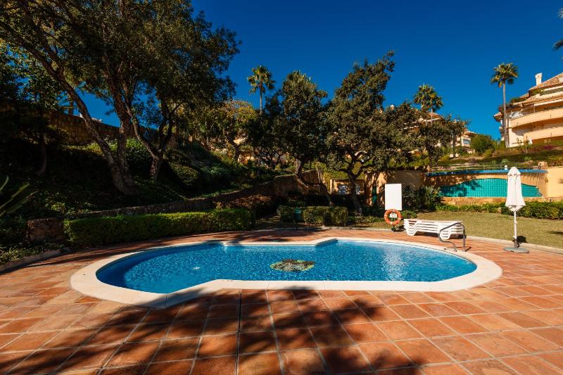 Holiday home with sea views south facing and close to the golf course and the beach in Elviria Hills - image 36