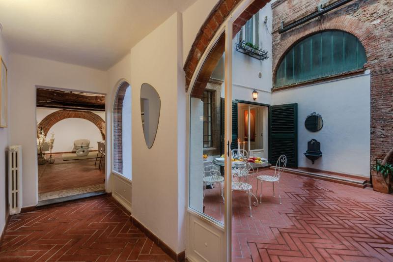 Casa al Dipinto Contemporary Apartment with - image 5