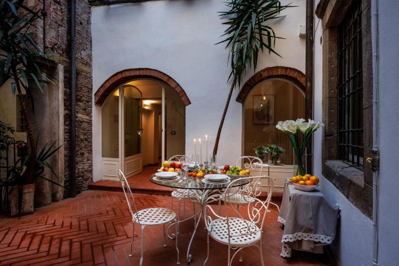 Casa al Dipinto Contemporary Apartment with - image 9