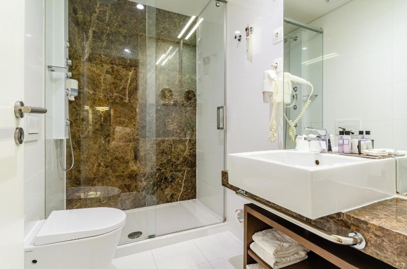Double Room with Interior View image 2