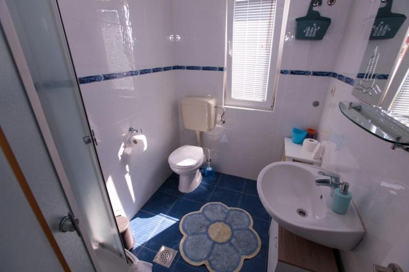 Apartments Luka - image 3