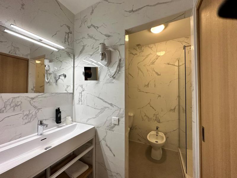 XL - Triple Room with Balcony image 3