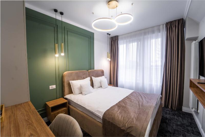 Superior Double Room image 1