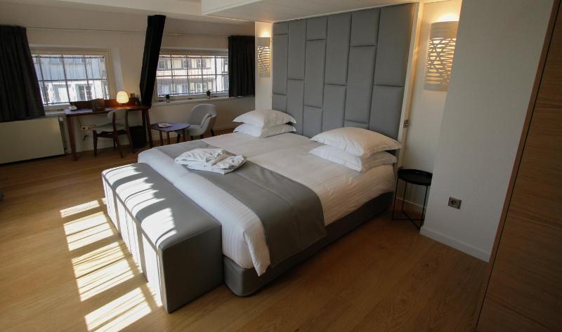 Executive Double Room image 3