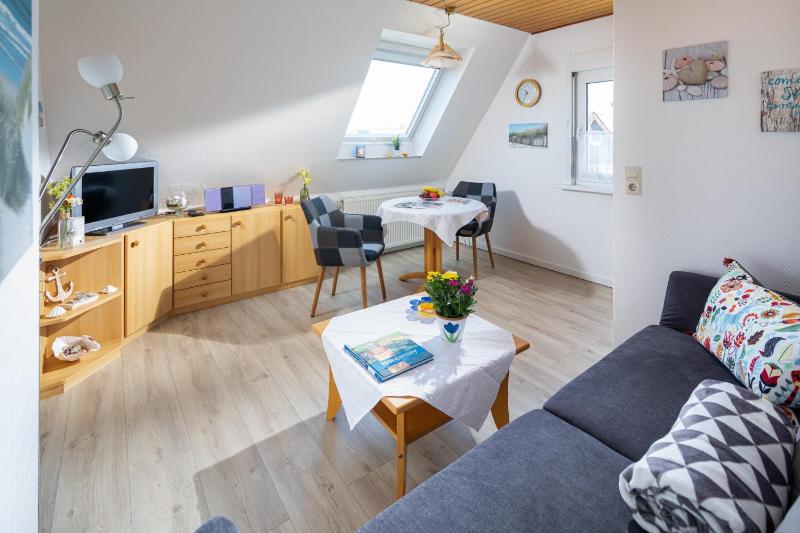 One-Bedroom Apartment image 1