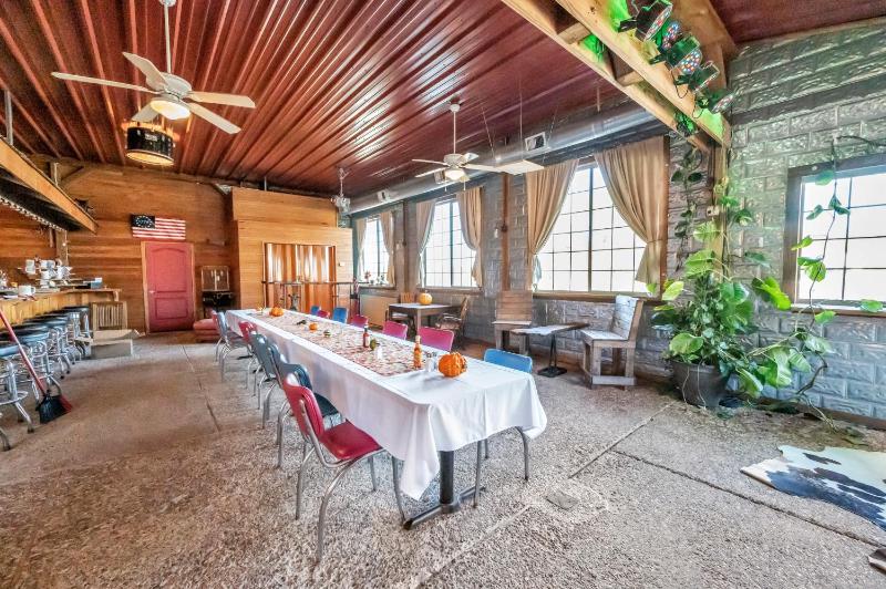 Chalet (4 Adults) image 4