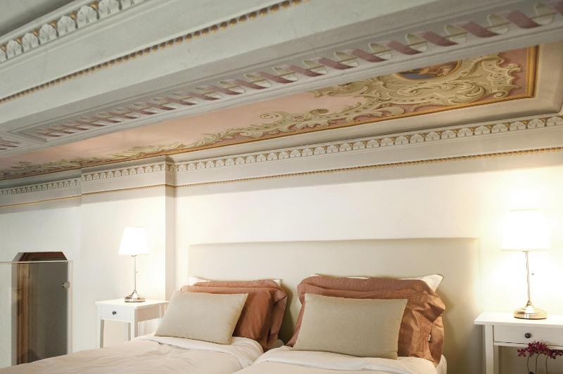 Apartment - Split Level image 4