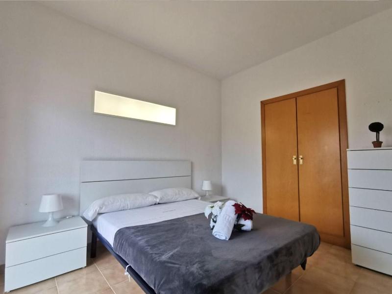 Apartamento en el Centro de Platja d'Aro con Piscina Terraza y Cerca de la Playa - ES-209-45 - image 9