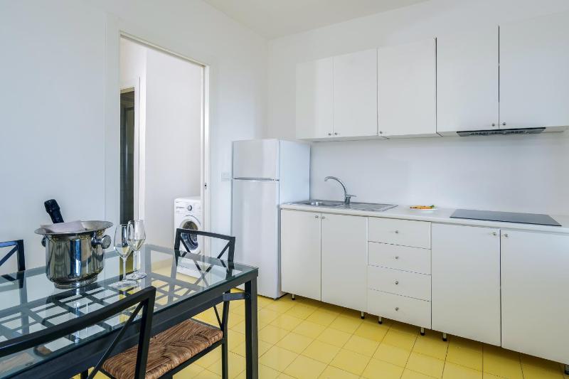 Apartment with Sea View image 4