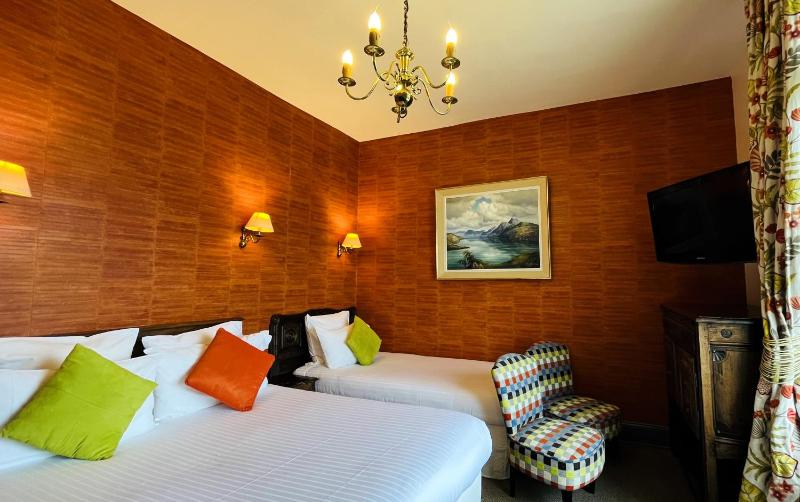 Triple Room with Sea View image 1