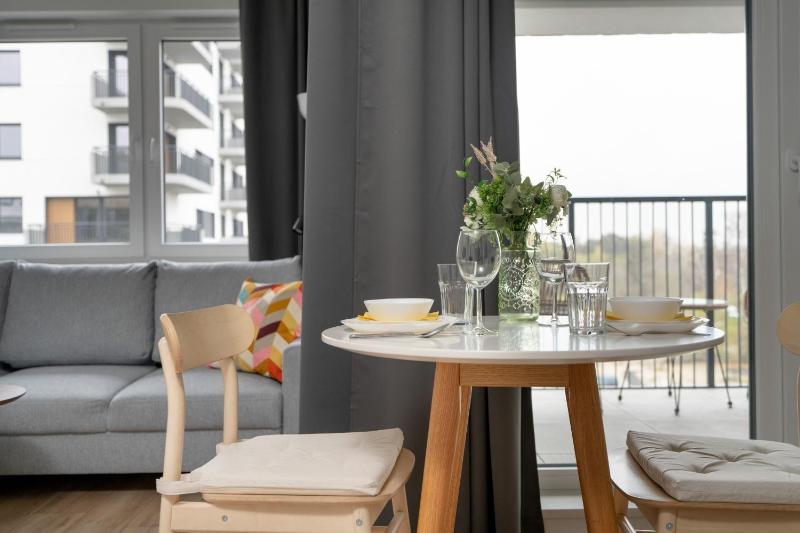 Barańczaka Cozy Studio with Parking in Poznań by Noclegi Renters - image 5