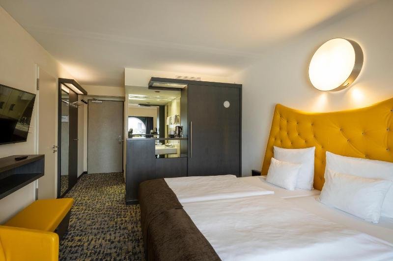Comfort Double or Twin Room image 4