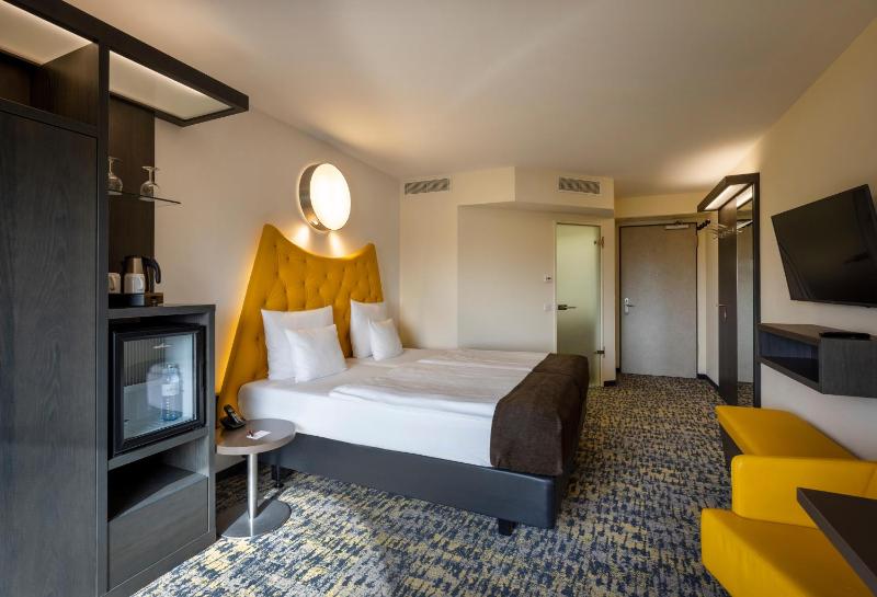 Superior Double or Twin Room image 1