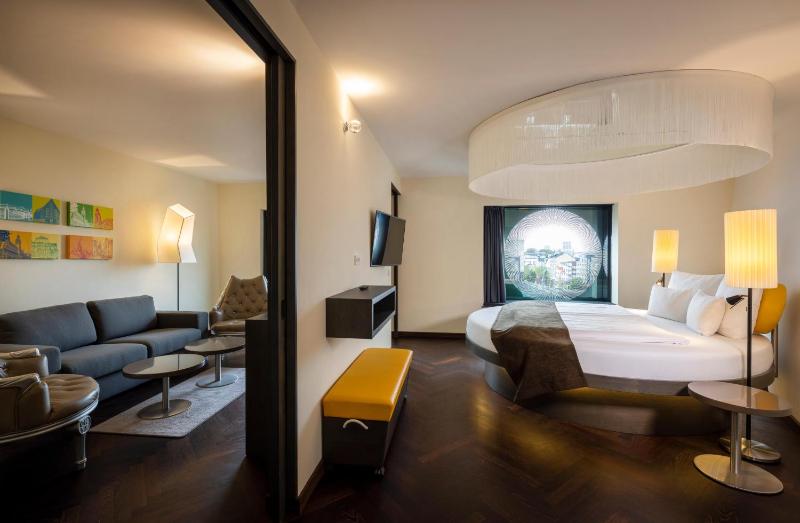 Suite image 4