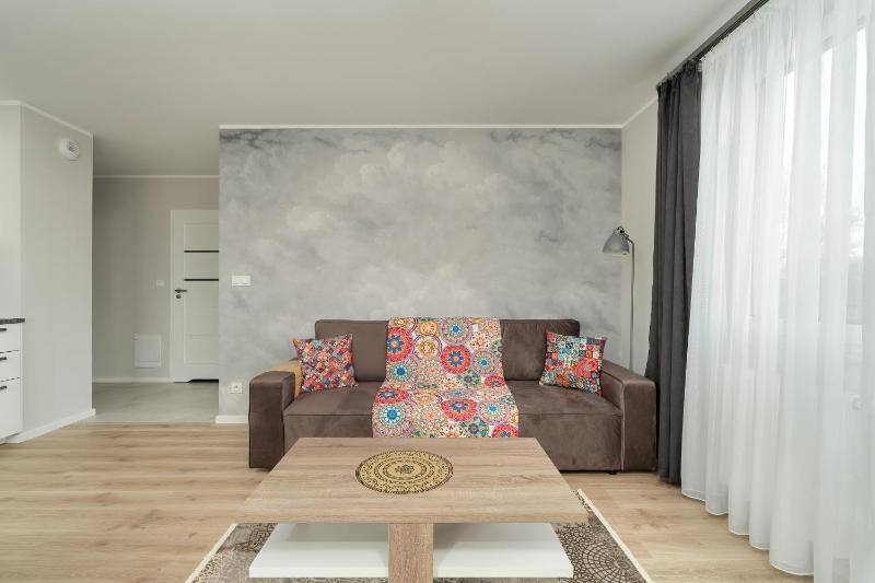 Apartment with 2 Bedrooms and FREE GARAGE Poznań by Noclegi Renters - image 19