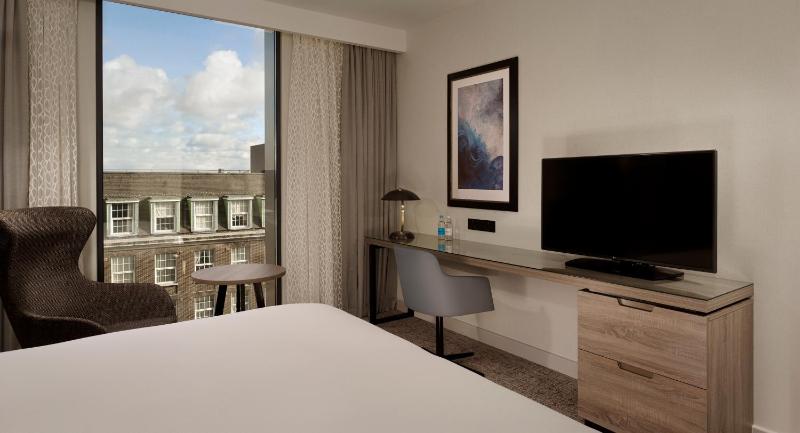 King Room - Mobility Accessible  image 3