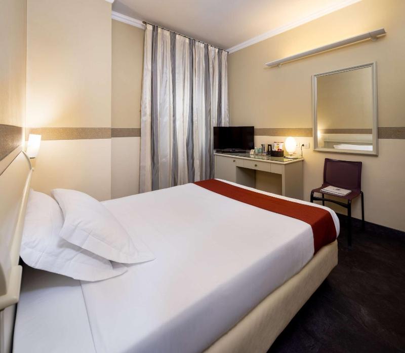 Standard Single Room image 4