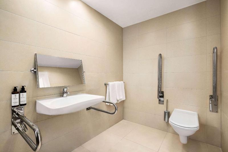 Mobility Accessible Room image 1
