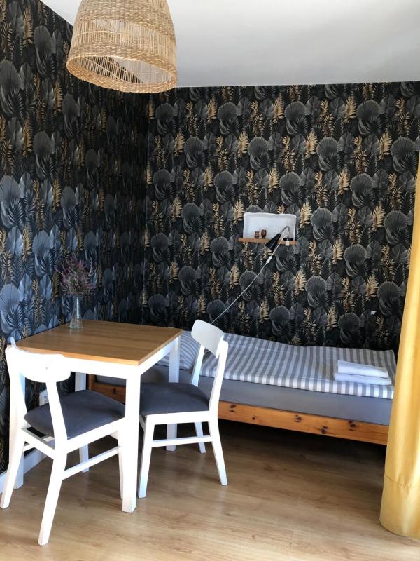 Twin Room with Balcony image 2