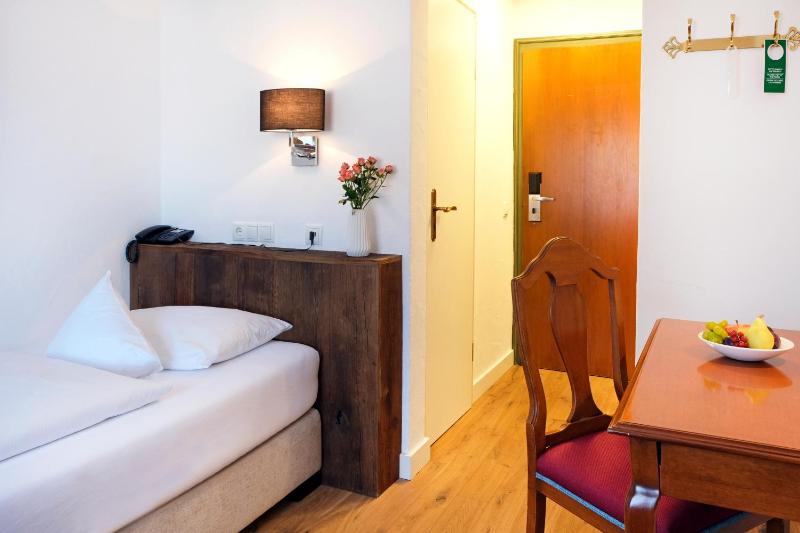 Economy Single Room image 2