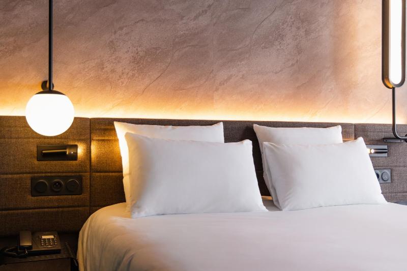 2 Double Rooms next to each other image 4