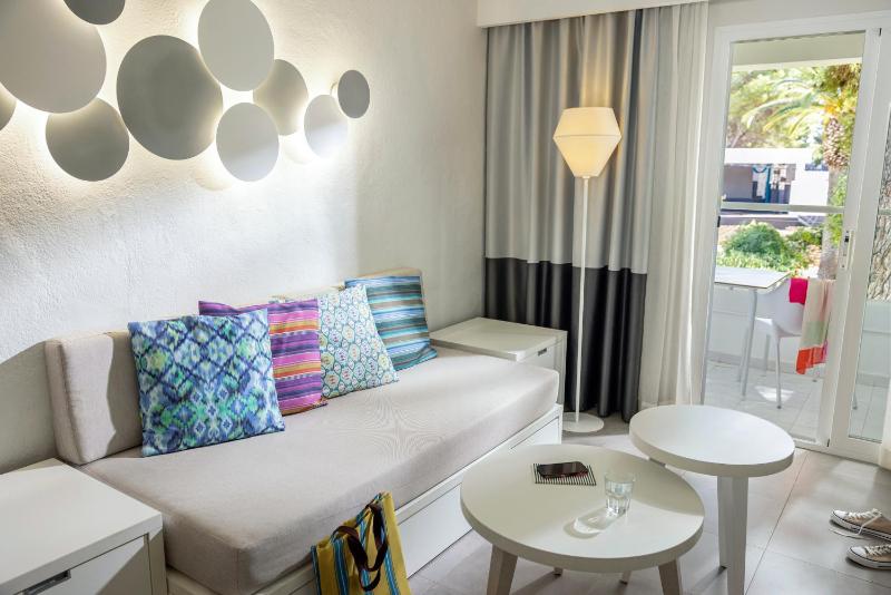 Standard Double Room (2 Adults) image 3