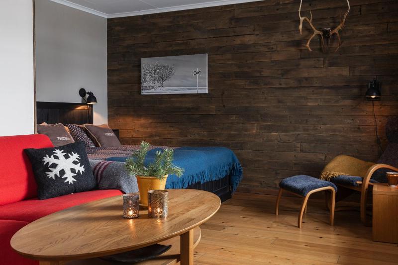 Double Room with Lake View image 1
