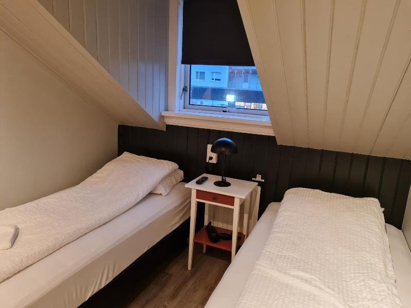 Small Twin Room with Shared Bathroom image 4