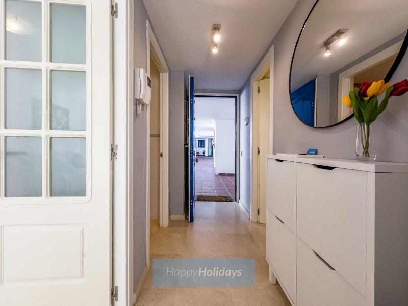 HH Costa Beach - image 9