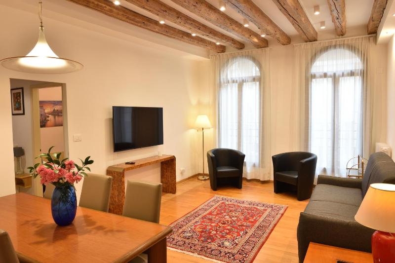 Three-Bedroom Apartment - Salizzada San Lio image 1