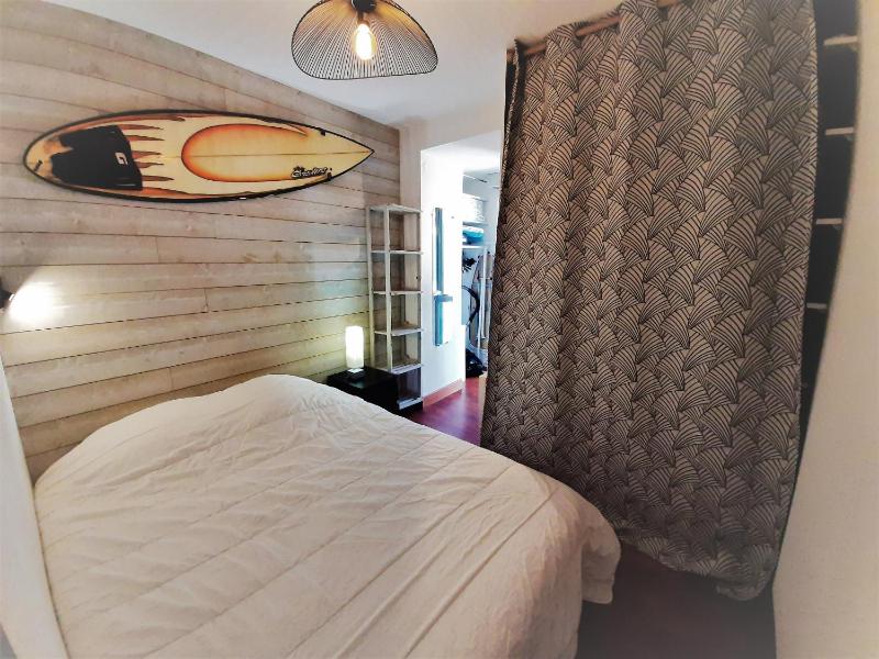 Appartement cosy 4 pers proche plages et centre BBQ parking Wifi inclus - FR-1-239-943 - image 4