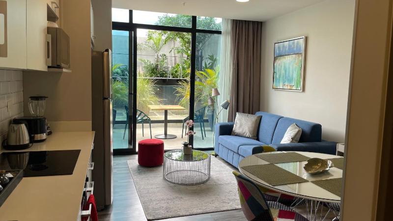 Cozy apartment with terrace SJ Cosmopolitan Tower #402 - image 6