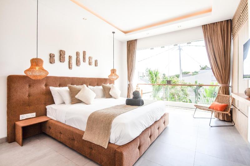 Seaside Haven Charming 4BR Villa 5 Min to beach - image 22