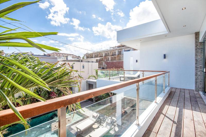 Seaside Haven Charming 4BR Villa 5 Min to beach - image 27