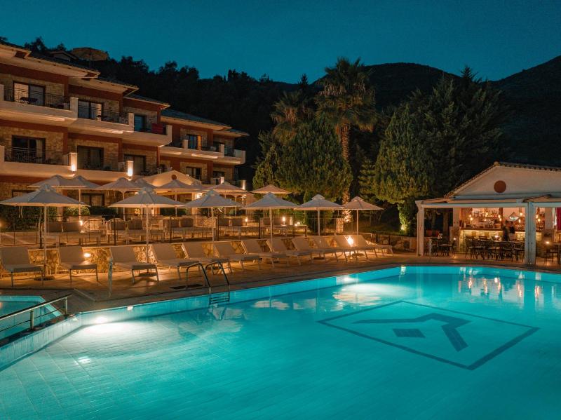 Dracos Hotel - image 36