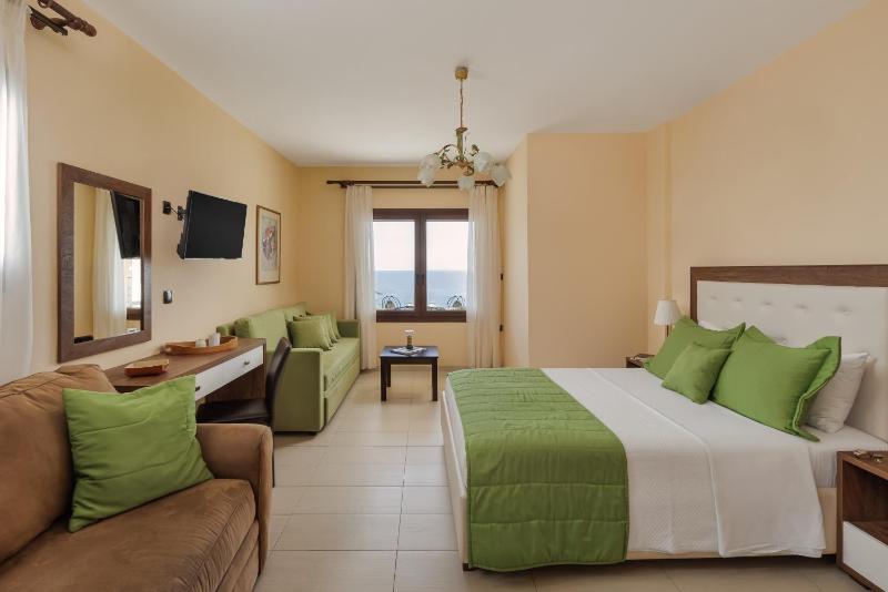 Junior Suite with Patio and Sea View image 1