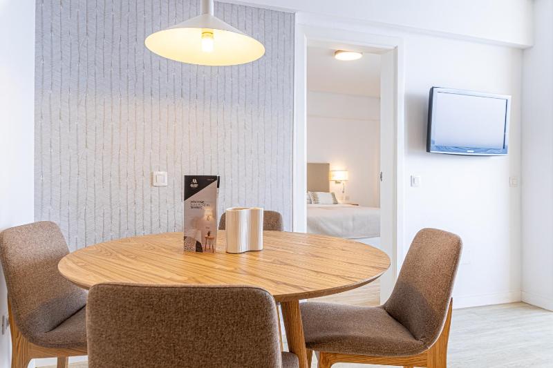Apartment with Mountain View image 3