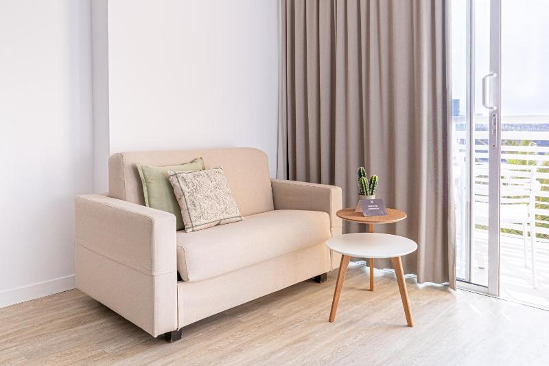 Studio with Sea View (1 Adult + 1 Child) image 2